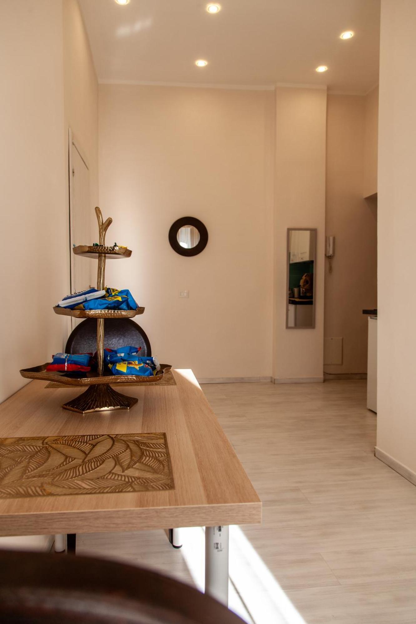 Airport Luxury Rooms Napels Buitenkant foto
